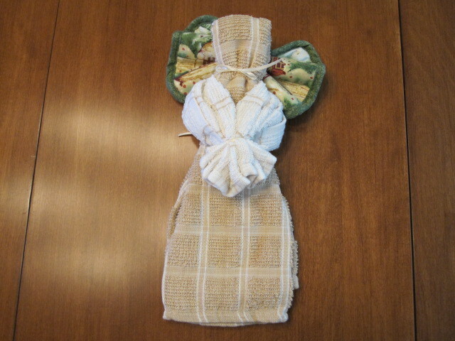 HANDMADE TAN KITCHEN ANGEL-GREAT TEACHER GIFT