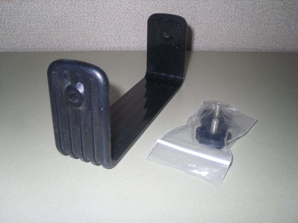 Icom IC-M412 IC-M422 VHF Black Mounting Mount Bracket + Knobs