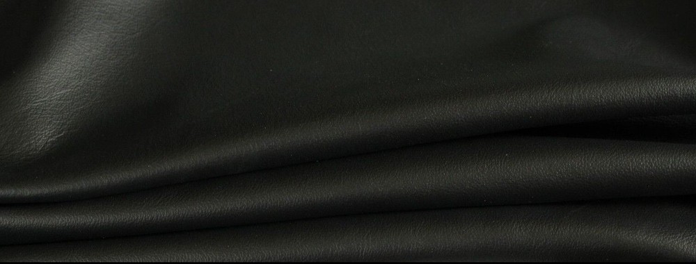 BEAUTIFUL BLACK LEATHER SMOOTH GRAIN ZE 25