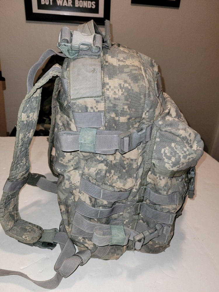 Army Assault Pack w/ Stiffener ACU UCP MOLLE II - MINT