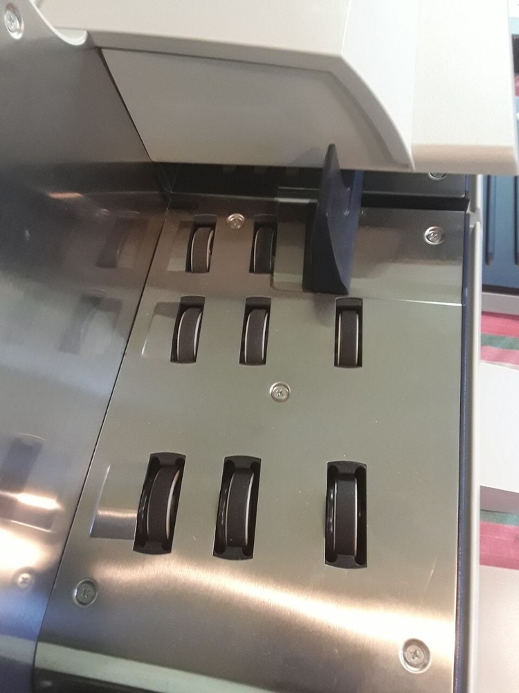 Pitney Bowes Connect+ 2000 MSF2 Mailing Machine Touch Screen