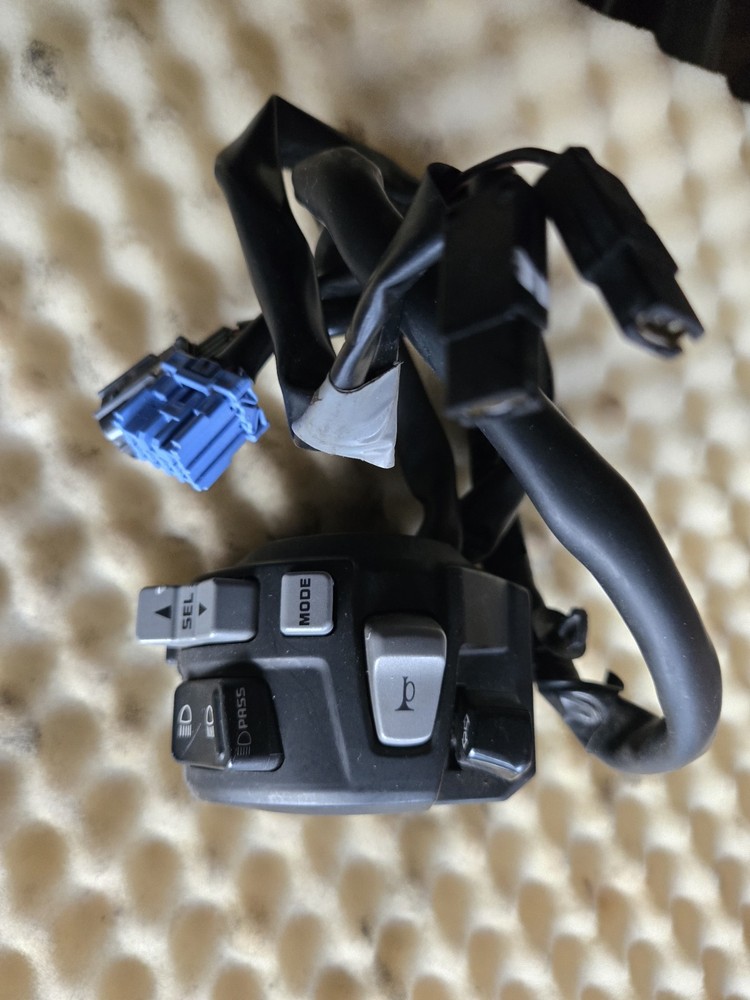2018 HONDA CBR 1000 FIREBLADE RR SP SC77 LEFT SWITCH GEAR