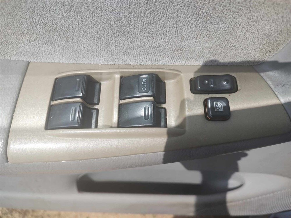 COROLLA 2006 Fuse Box Cabin 6943