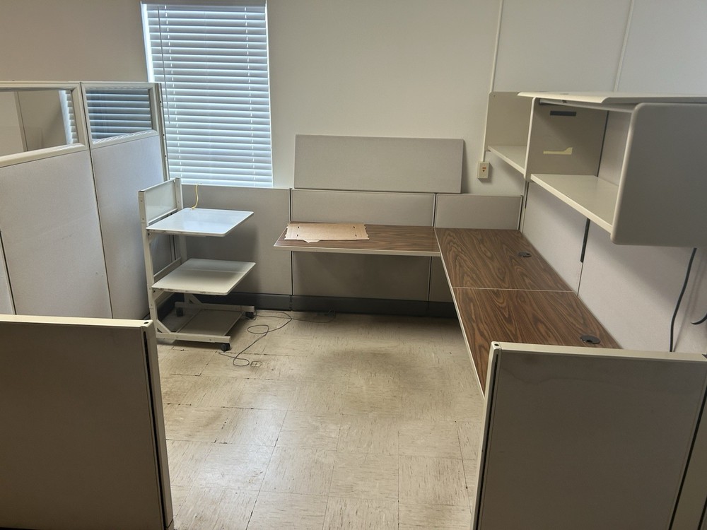 (12) Herman Miller Office Cubicles Workstations