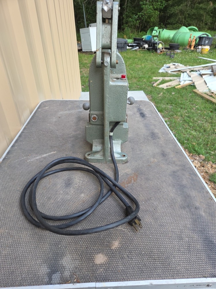 Emco Benchtop Injection Molding Machine Model 250 Used Surplus