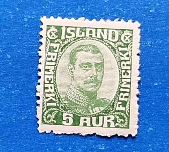 Iceland Stamp, Scott 111 MLH