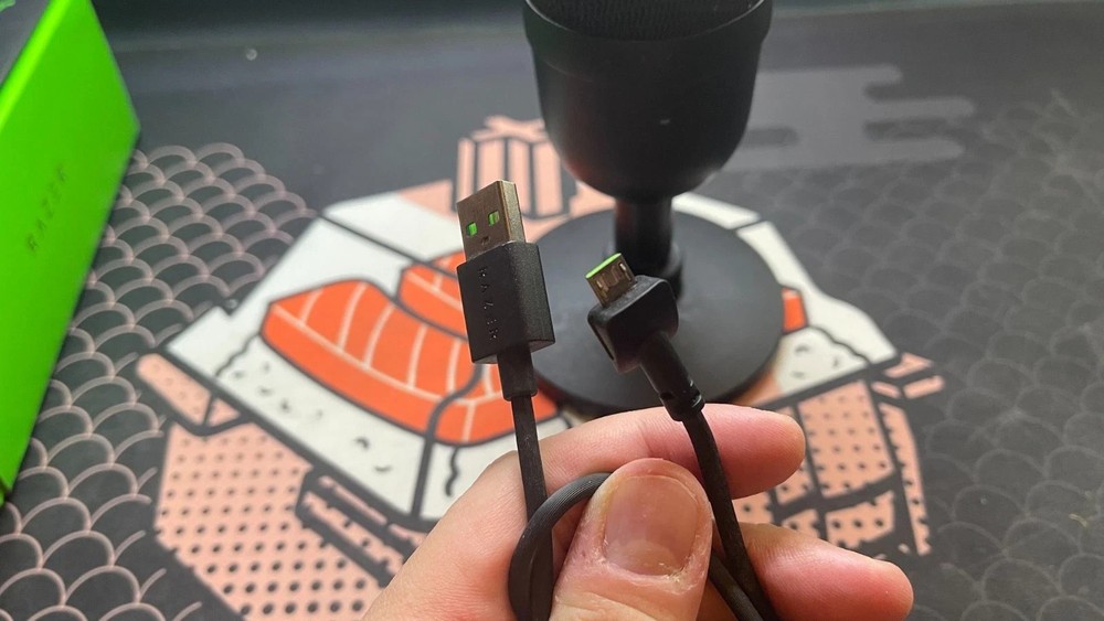 Razer Siren Mini USB Microphone - Black - Gaming Microphone with box