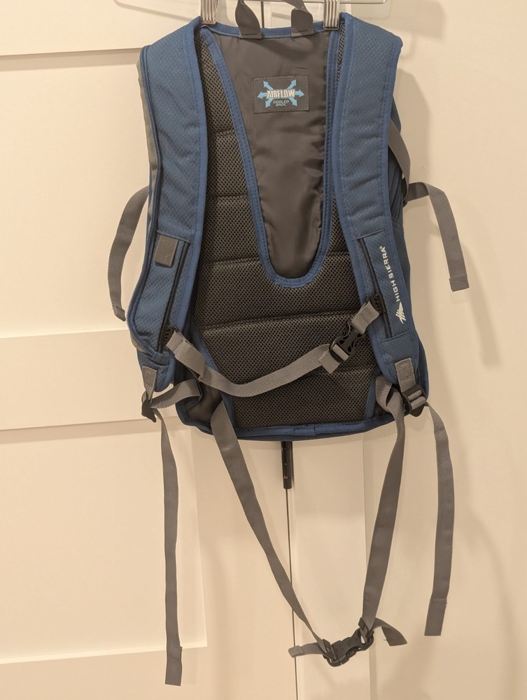 High Sierra Quickshot 70 2.0 Hydration Backpack - Airflow Cooled Back