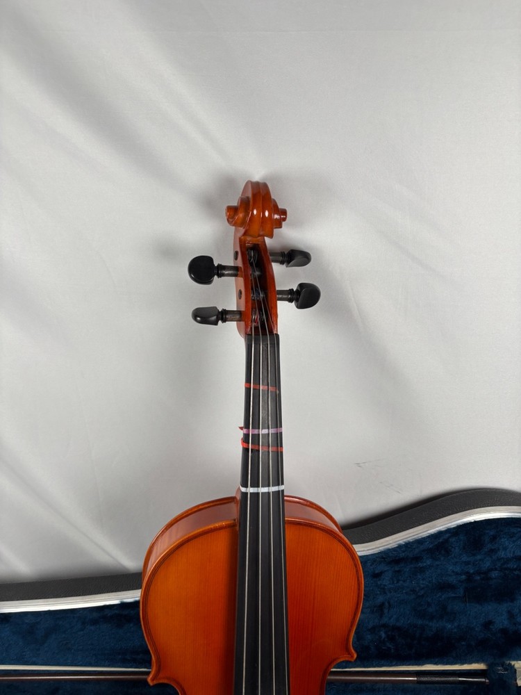 Full sized Violin