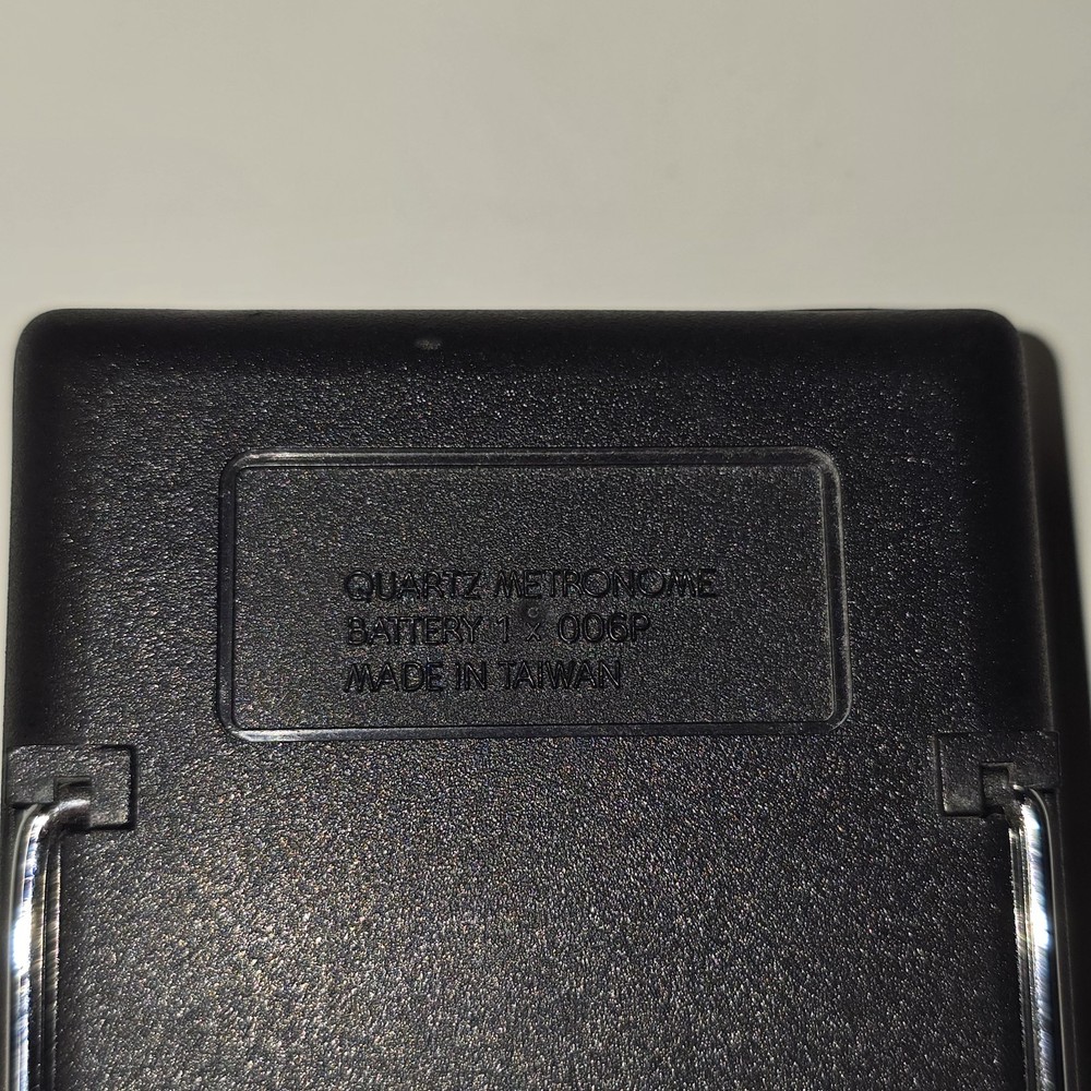 Exacto Quartz Metronome w/ Retractable Stand