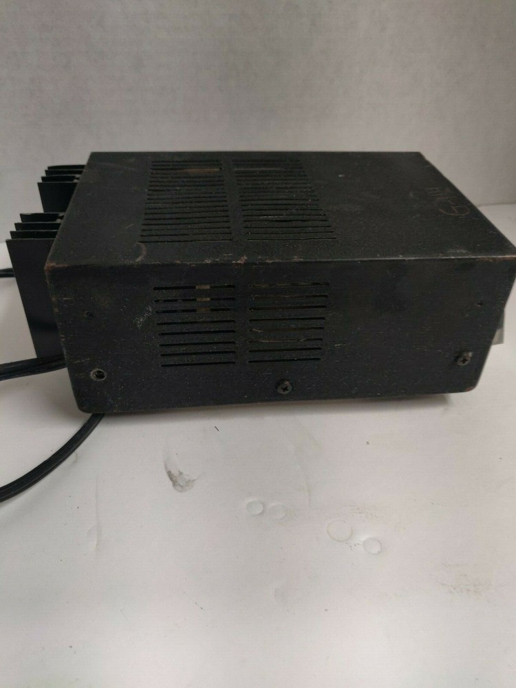GC Electronics Regulated 12V Power Supply 13.8 Volts DC
