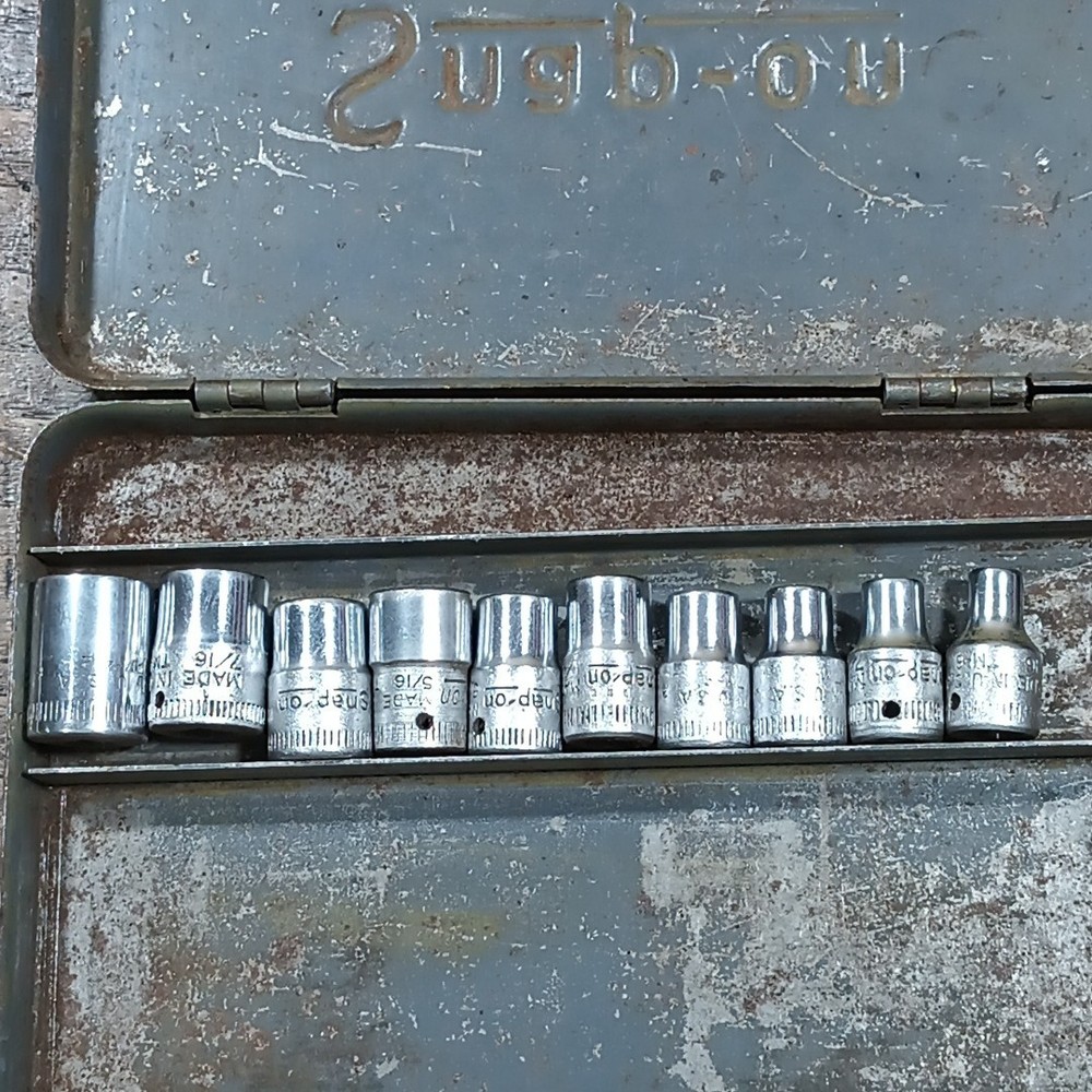 Vintage Snap-On Tools Midget Socket Wrench Set Embossed Metal Case M70 SAE