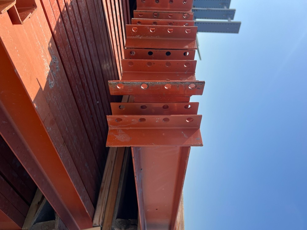 Industrial pallet racking 