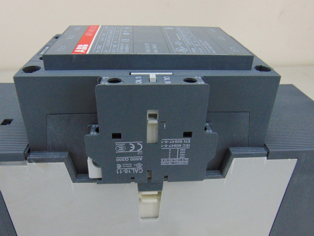ABB AF145-30 Contactor *new surplus
