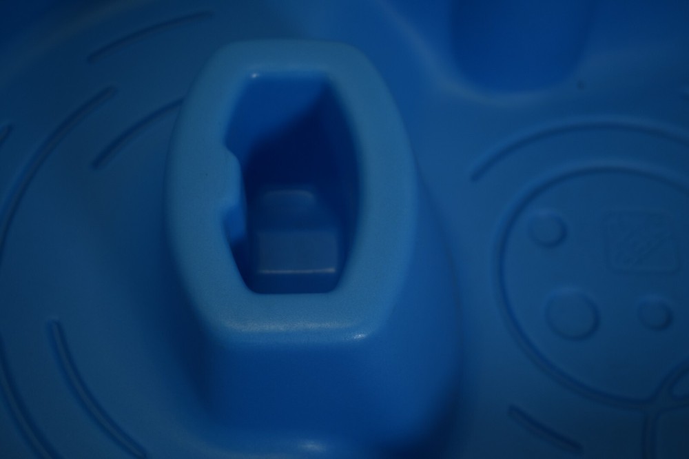 Step2 Rain Showers Splash Pond Water Table Replacement Lower Level Blue