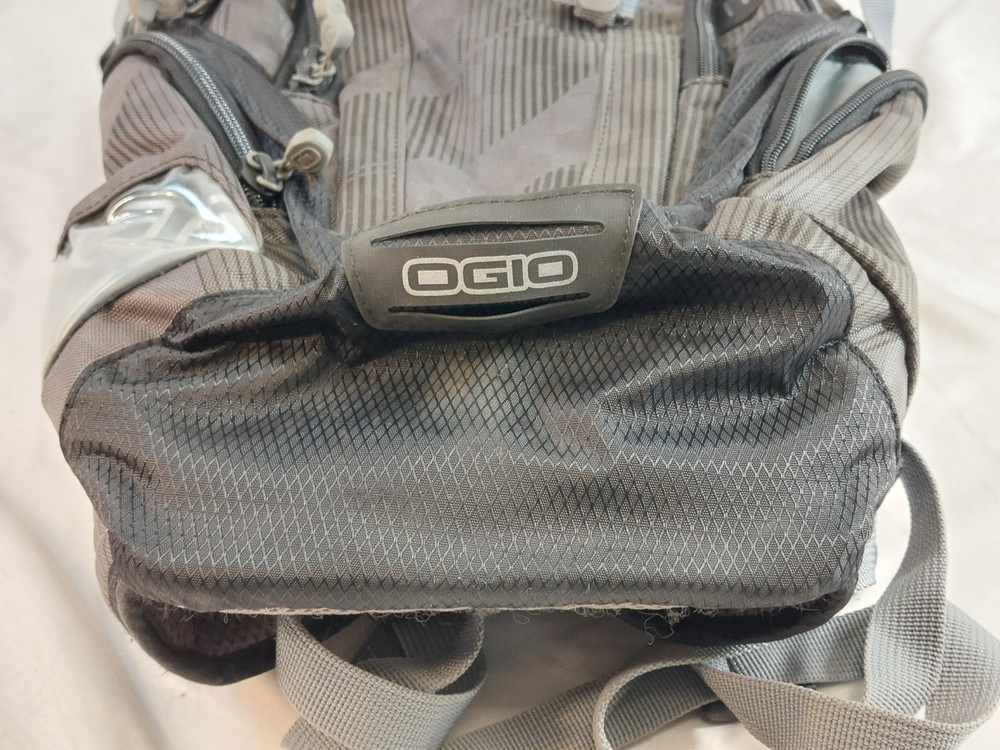 OGIO Dakar 100 3L Hydration Backpack Black
