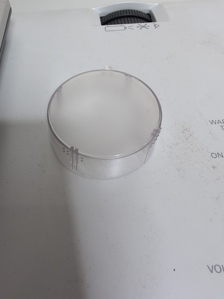 SANYO PRO XTRAX MULTIVERSE PLC-XU75 PROJECTOR Tested