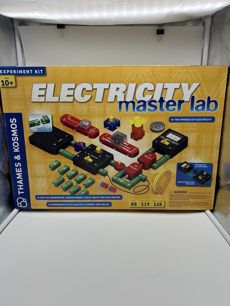 Thames and Kosmos Electricity master lab experiment kit 88 pcs 119 experiments