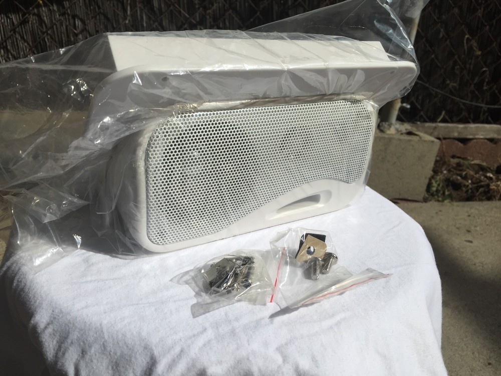 Boss Audio/Weekend Warrior OEM Replacement 3-way Speaker RV6.3W (pair)