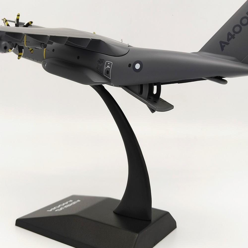 1:200 Airbus A400M Static Display Aircraft Model - Openable Cargo Hold