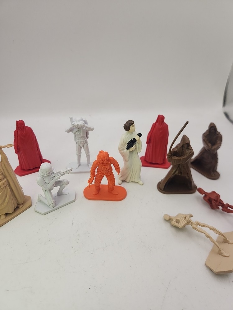Star Wars Game Command Army Men 12 Piece Lot Figures Jedi