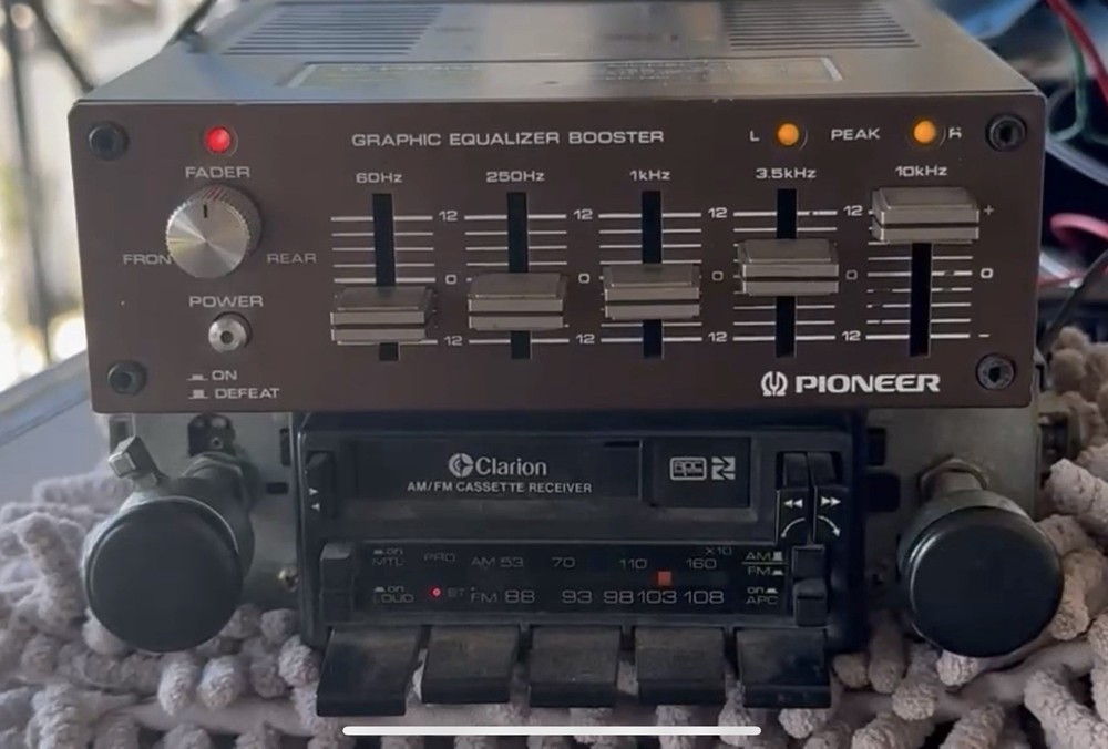 Pioneer AD-30 Equalizer Booster
