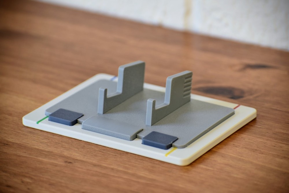 Nintendo Switch Online Super Famicom Controller Display Stand - 3D Printed