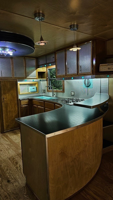 tiny home on wheels