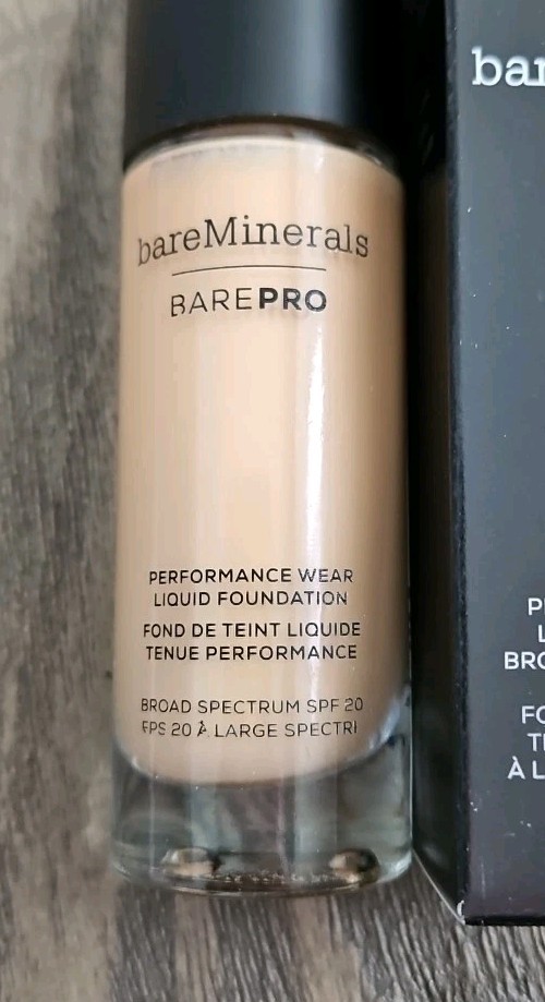 bareMinerals BAREPRO 24 HR Performance Wear Liquid Foundation - Sandstone 16