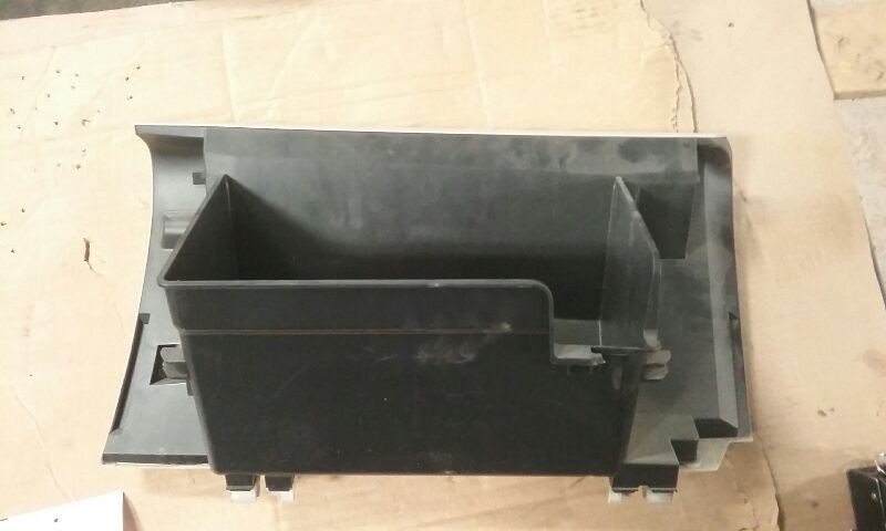 OUTBAKLEG 2014 Glove Box 996229