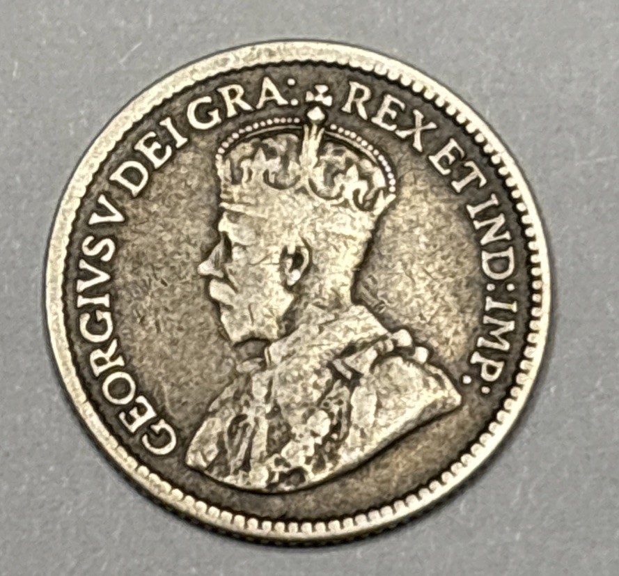 1913 Canada 5 Cents Silver Coin