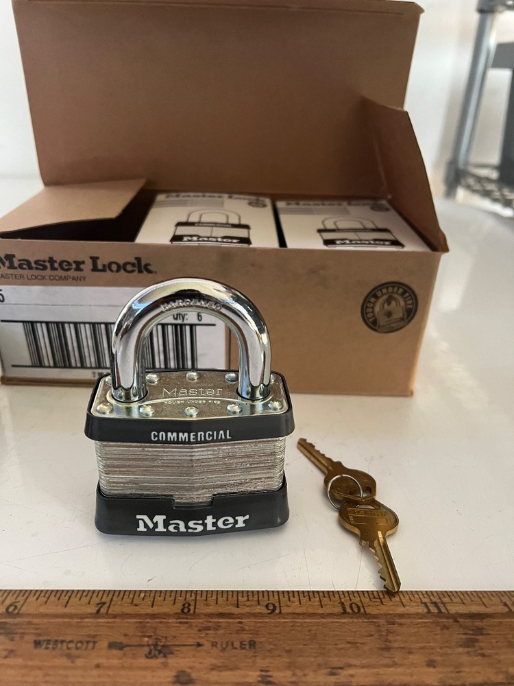 NEW 6 PACK COMMERCIAL MASTER LOCK NO. 15 PADLOCKS