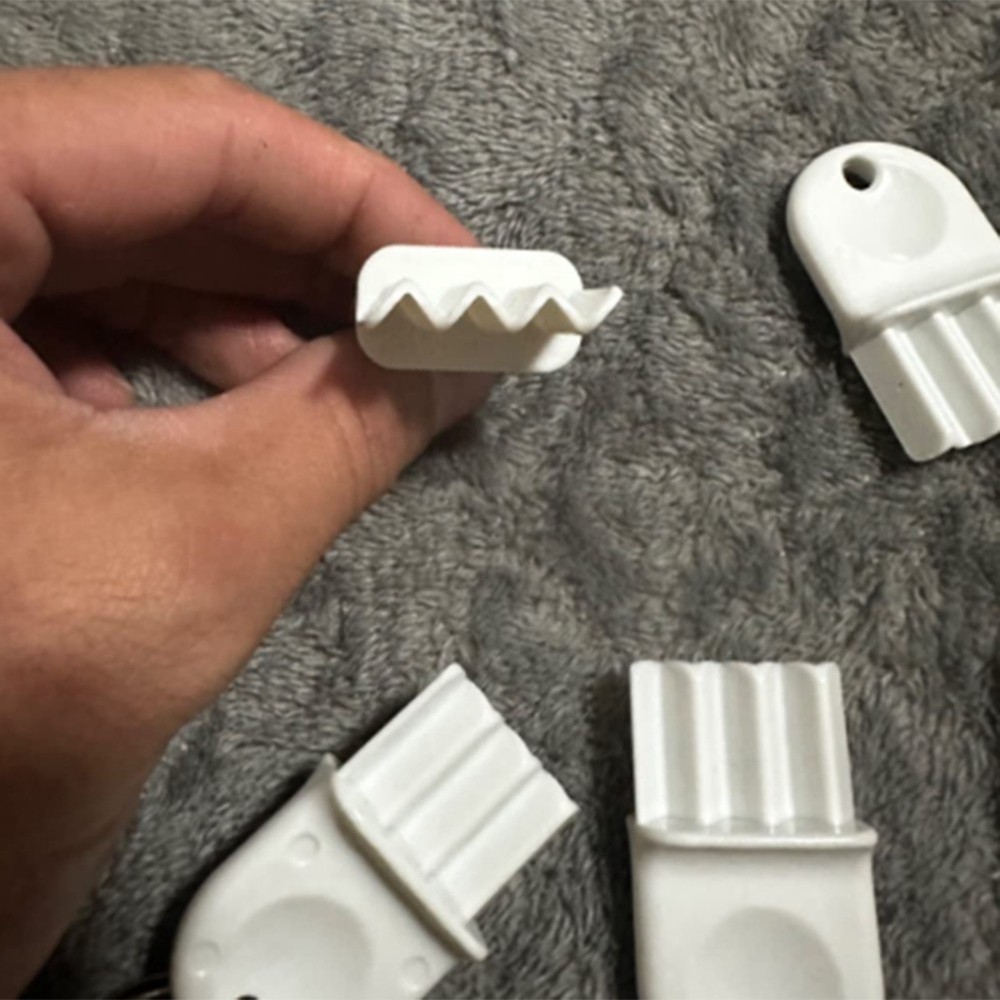 10-Pack Towel Dispenser Key, Roll Tools Q1V48601