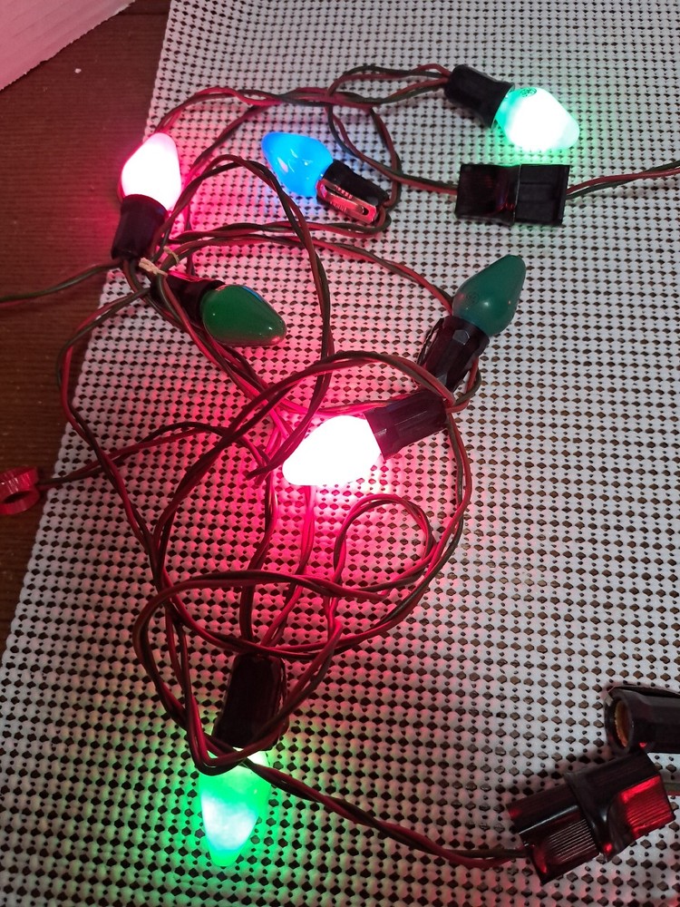 Gilbert Vintage C7 Christmas Light Strings 3 Sets 7 Sockets Per String, 11' 4"