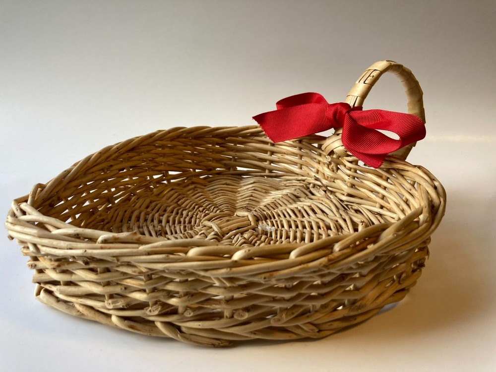 Heart Shaped Wicker Basket 8"