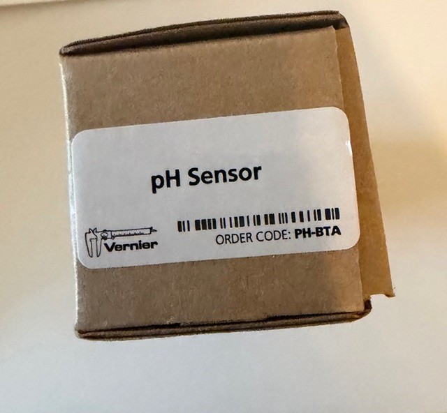 Vernier LabQuest 2 + CO2 Gas Sensor (CO2-BTA) Bundle – Tested