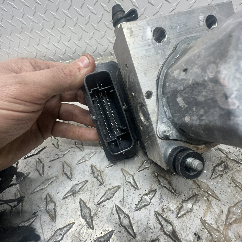 19-21 CAN-AM RYKER 900 RALLY EDITION ABS PUMP UNIT MODULE