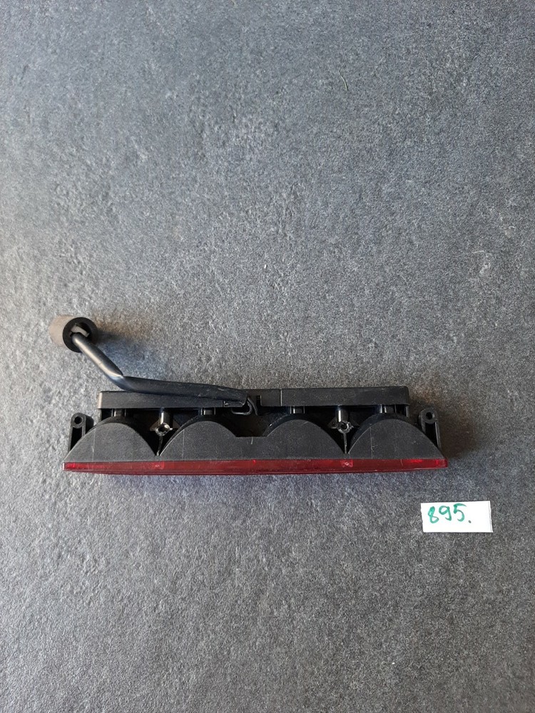 For MITSUBISHI CARISMA 2001 TAILGATE THIRD BRAKE LIGHT 0996400