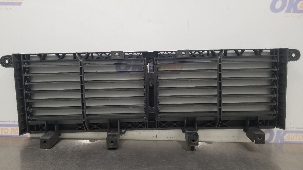 24 DODGE RAM 2500 AIR SHUTTER 6.4L