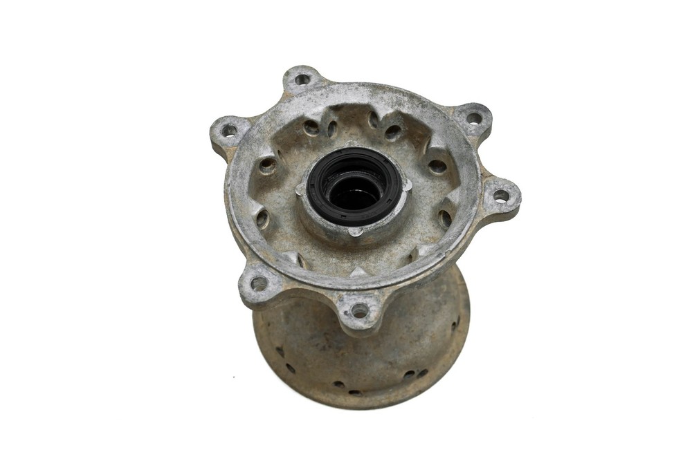04 Honda CRF250R Front Wheel Hub