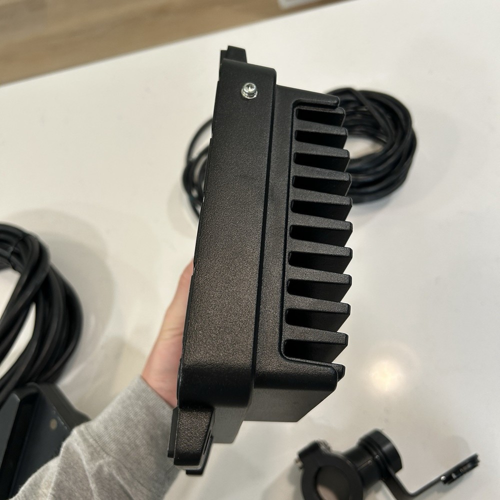 Lowrance Active Target 1 Sonar System Black Box And Transducer