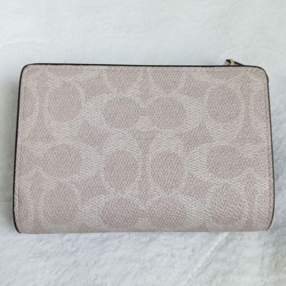 COACH White Beige Folded Wallet