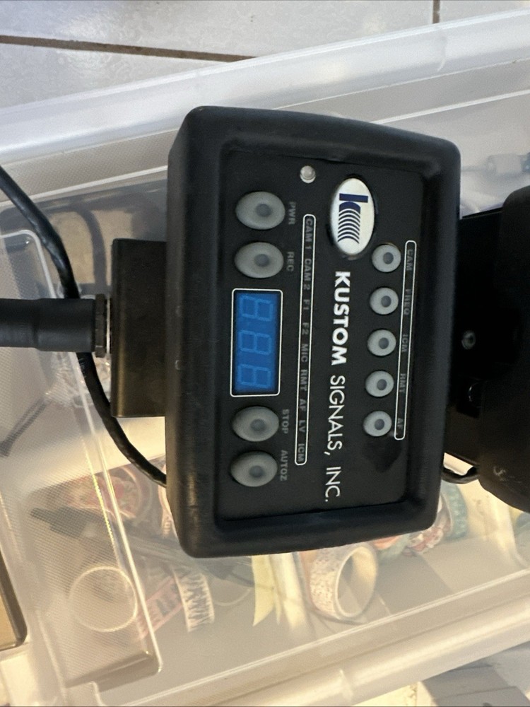 KUSTOM SIGNALS IN-CAB Controller and display set