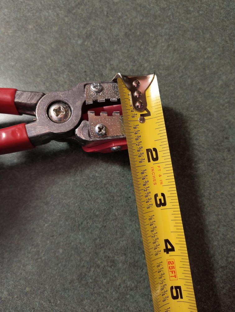 The Texan York Nut Sheller - Nut Cracker