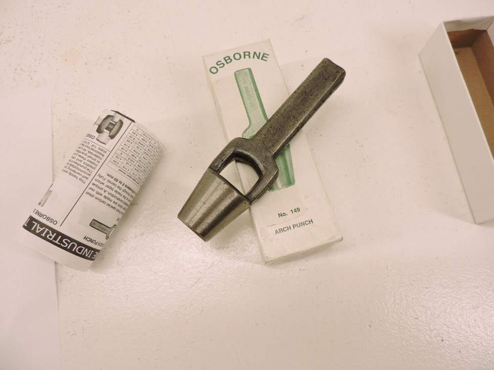 C.S Osborne # 149, 13/16" Arch Punch