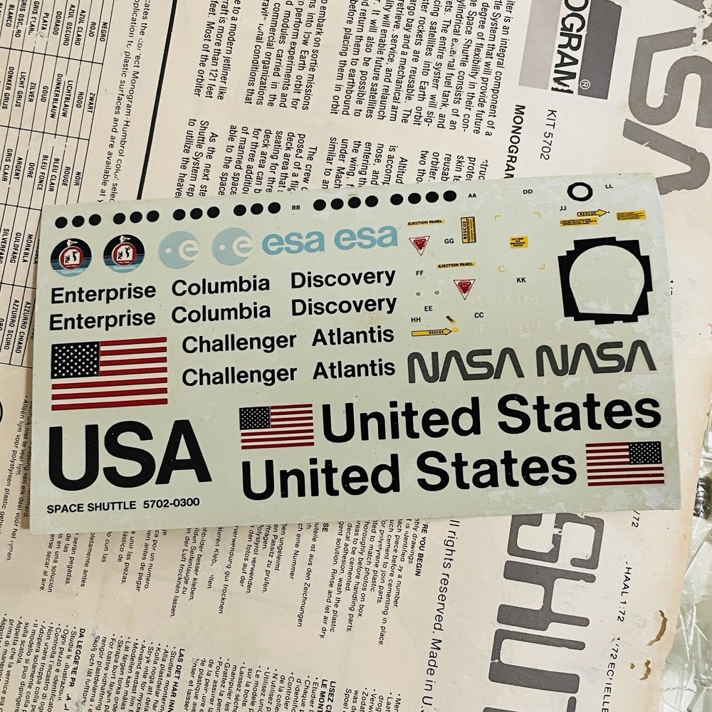 Monogram Space Shuttle Challenger 1/72 Model Kit #5702 One Piece Missing