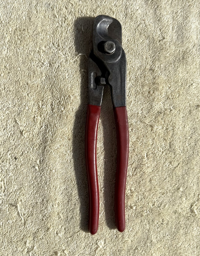 VINTAGE 9 INCH CABLE BUNDLE CUTTER