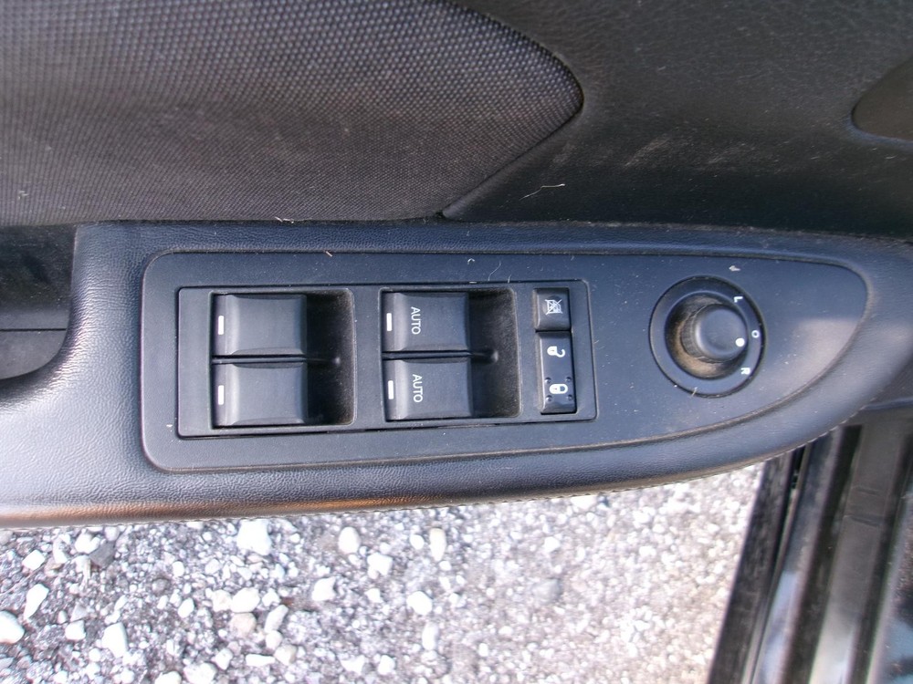 Used Front Left Steering Knuckle fits: 2013 Chrysler 200 ABS Front Left Grade A