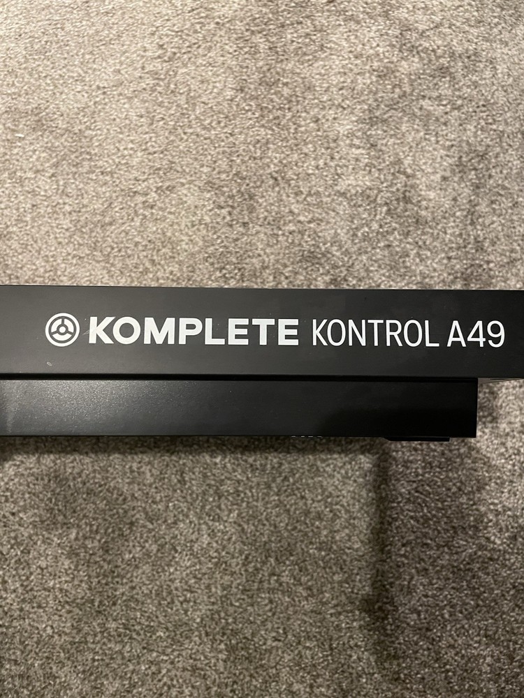 Native Instruments Komplete Kontrol A49 Controller Keyboard ( USED )