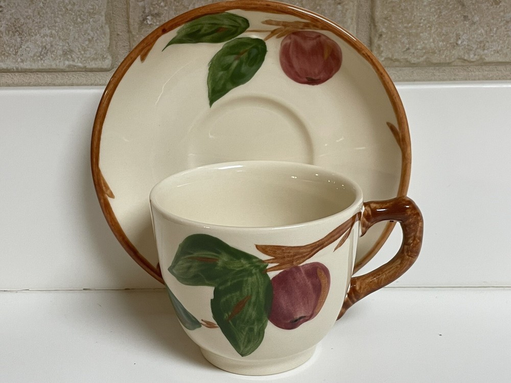 Franciscan Apple (England) 3 Cups and 2 Saucers